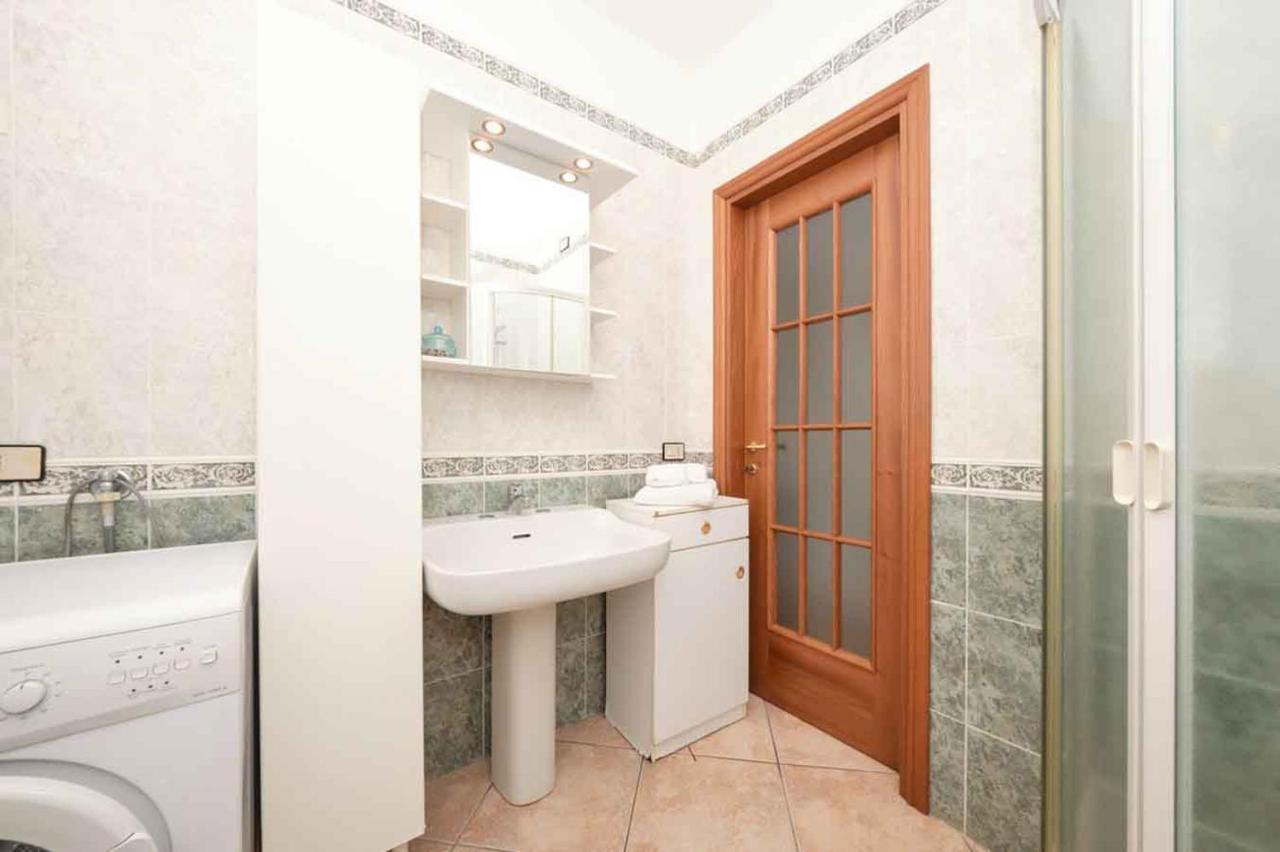 Appartamento Floriana Desenzano del Garda Eksteriør billede