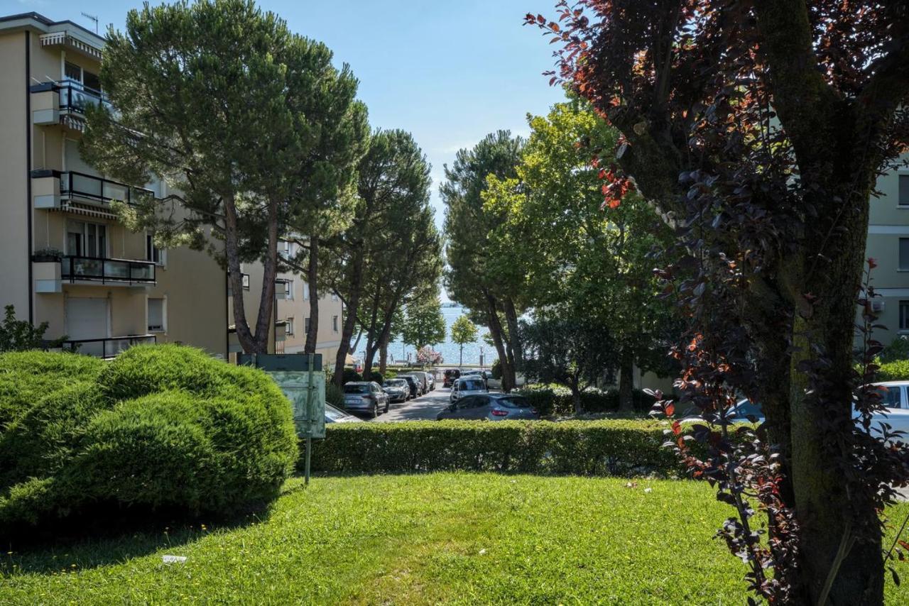 Appartamento Floriana Desenzano del Garda Eksteriør billede